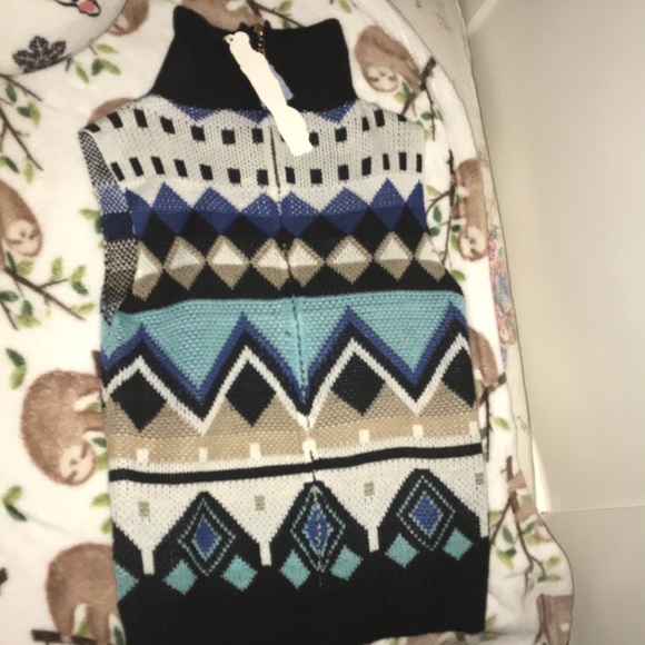 Vest - Picture 1 of 2